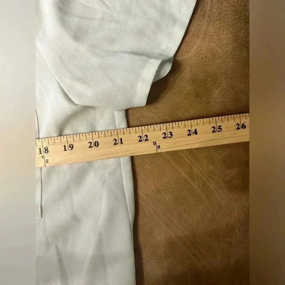 1. State Women’s Cream Button Down Collared Blouse Size Large - Picture 3 of 7